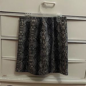 blue and gold snakeskin skirt!!